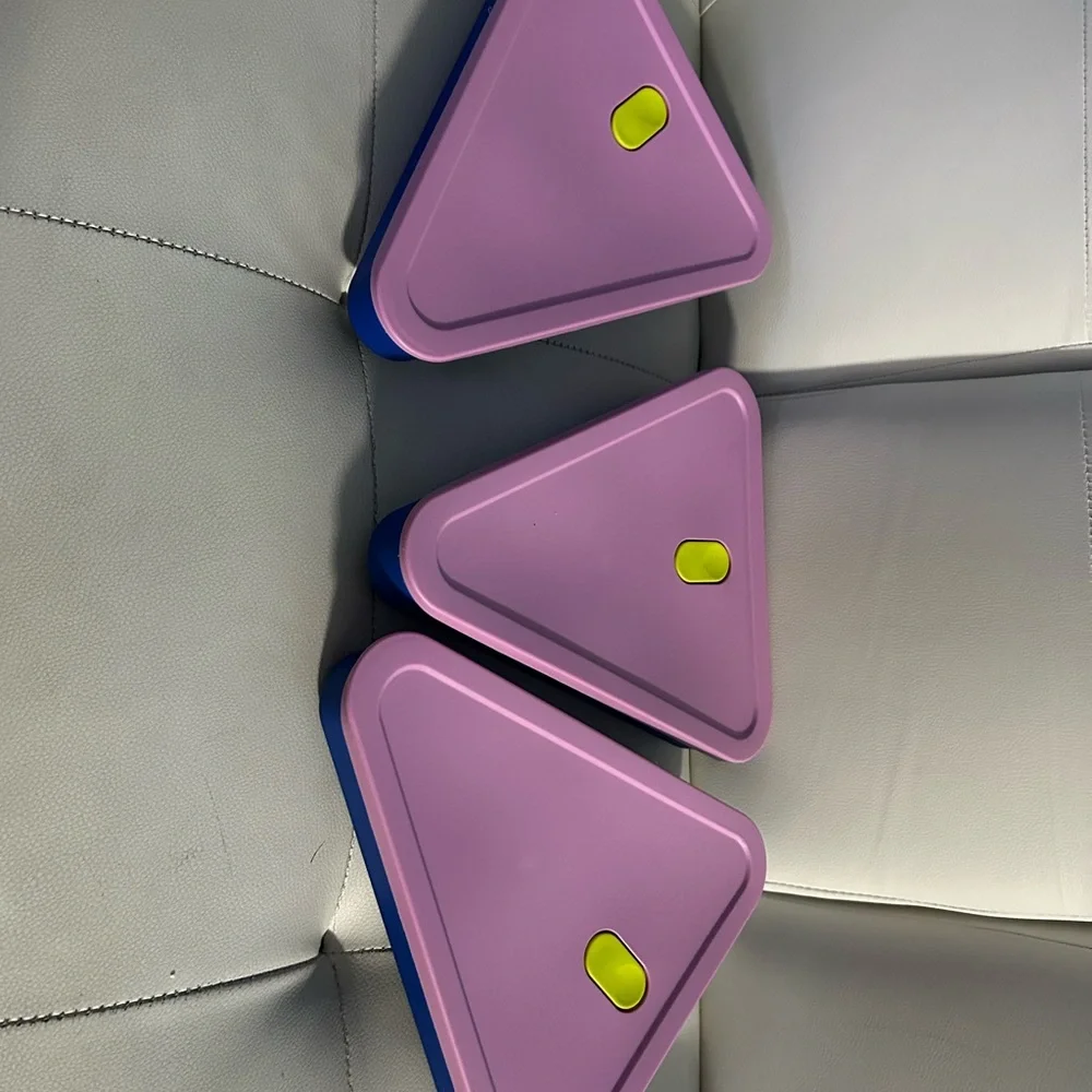 Blue and pink pizza-shaped lunchbox - Picture 3 of 3